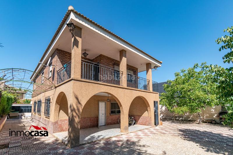 Foto de4395d2-d0a1-4ccd-af7a-d7e554fcadc0. Chalet  con mas de mil metros de parcela y casita de invitados en Ogíjares
