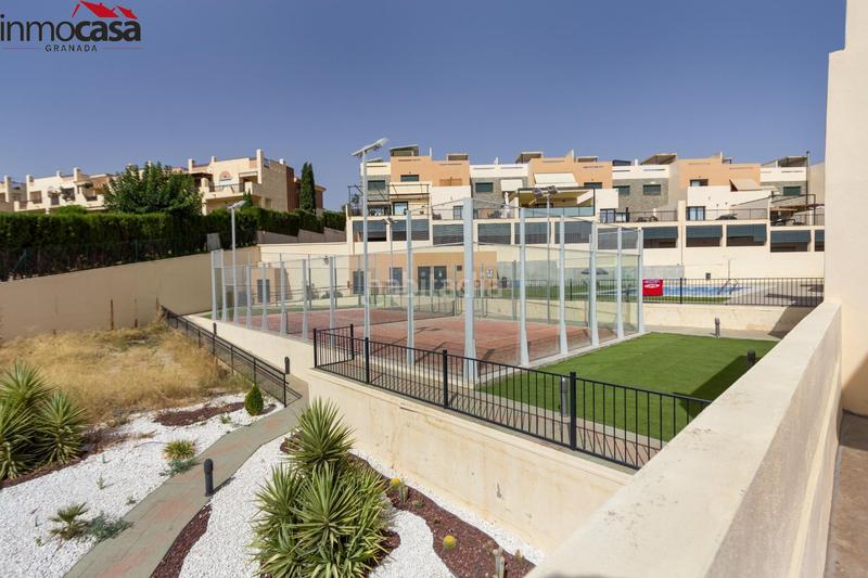 Foto f629ede8-ac9b-41bc-bfe5-4787d42d2a97. Casa pareada  con garaje doble y piscina en las gabias en Gabias (Las)