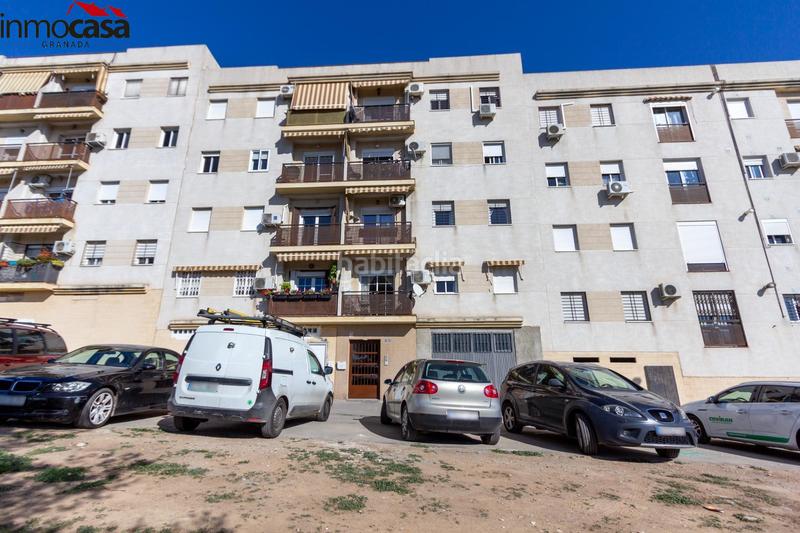 Foto 0e5bd69c-8250-4ea4-82ac-6af90a6533fb. Piso oportunidad piso con cochera zona parque de bomberos norte en Granada