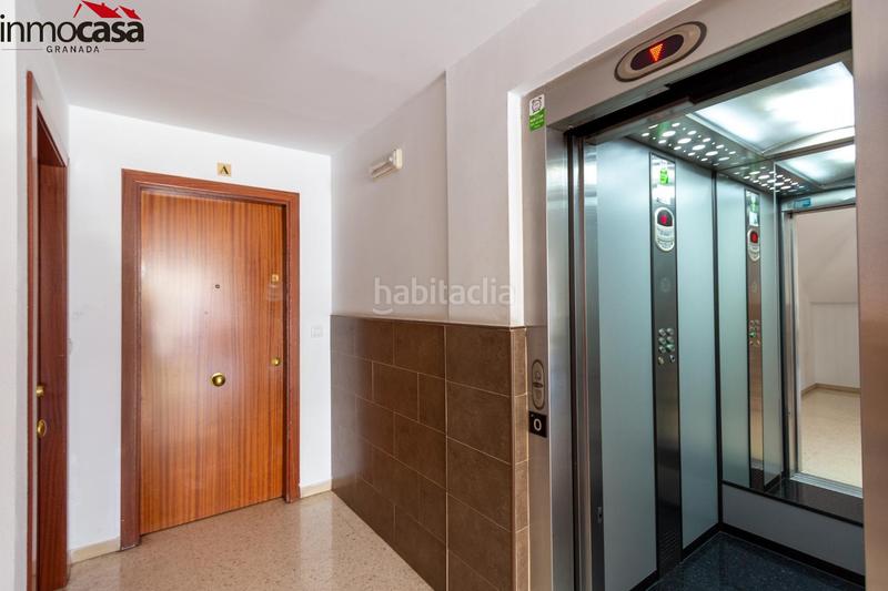 Foto 4d049f62-ba31-45c0-9c10-5f425a219426. Piso oportunidad piso con cochera zona parque de bomberos norte en Granada