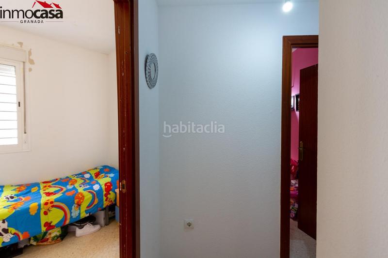 Foto 5d05bb9e-78b8-418e-b376-d60bb22cd6aa. Piso oportunidad piso con cochera zona parque de bomberos norte en Granada