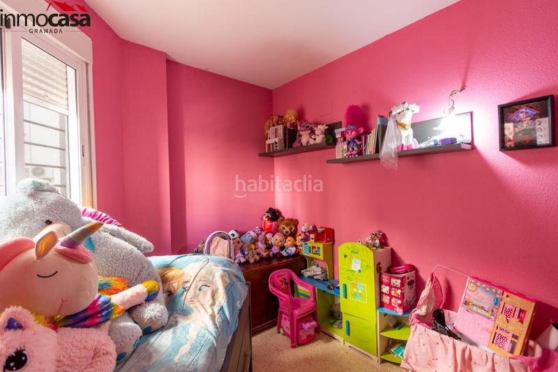 Foto bac2d1be-46c6-46f7-a79a-8ae53a12e434. Piso oportunidad piso con cochera zona parque de bomberos norte en Granada