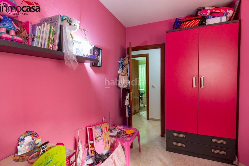 Foto cbae36ba-0102-4a2f-9262-a898e559d7b8. Piso oportunidad piso con cochera zona parque de bomberos norte en Granada