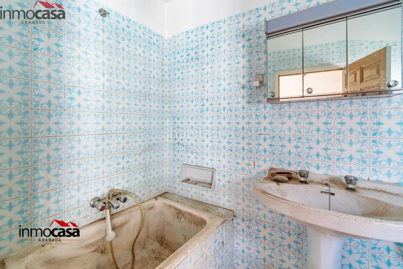 Foto 36da4a55-1488-40b0-ae87-c47f9fee58e9. Casa adossada a Güéjar Sierra