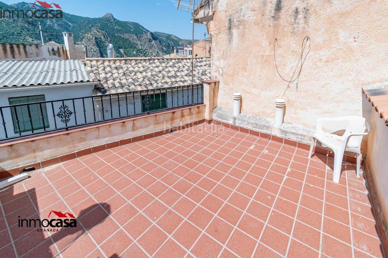 Foto fda0faf1-b9d5-4d0d-a2fd-2fdd0798968c. Casa adossada a Güéjar Sierra