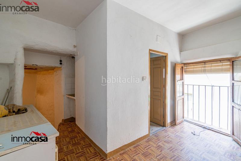 Foto 2a8b351c-0e7f-4cf9-8eda-5ff1ece7e115. Casa adosada casa para reformar en güejar sierra centro en Güéjar Sierra