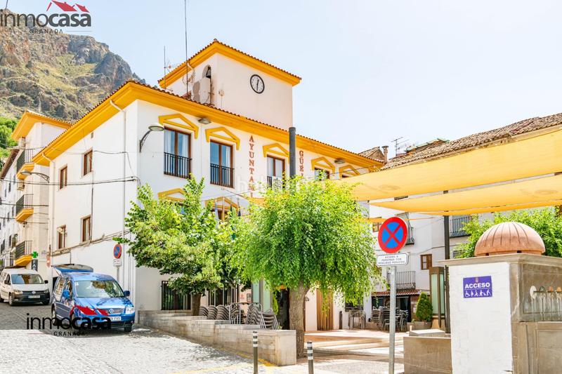 Foto a9915ba9-5b18-42c7-8077-befecac573e8. Casa adosada casa para reformar en güejar sierra centro en Güéjar Sierra