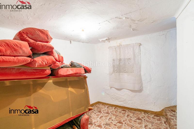 Foto dea3faff-9c62-44fa-b000-fe22e7db1b6c. Casa adosada casa para reformar en güejar sierra centro en Güéjar Sierra