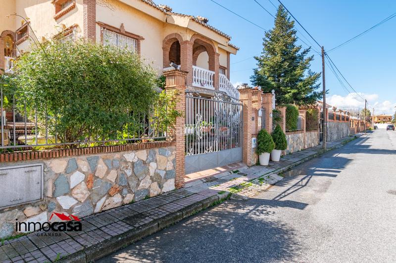 Foto 0cf621fb-51cc-4b9b-8ebf-4f93b65ce56c. Chalet villa turistica para alojamiento rural por habitaciones ideal para profesionales en Zubia (La)