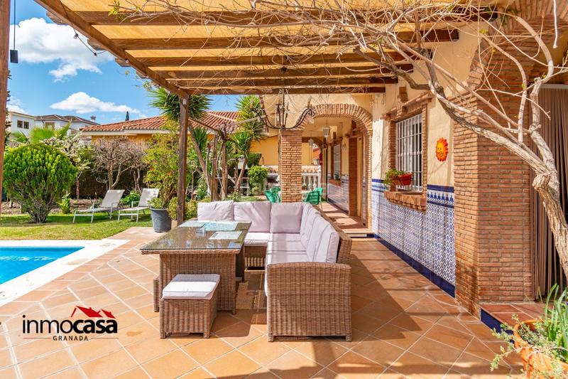 Foto 5bd45944-85ec-41d1-9287-4e642f01fed2. Chalet villa turistica para alojamiento rural por habitaciones ideal para profesionales en Zubia (La)
