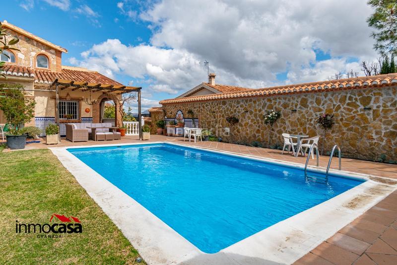 Foto 7db2d06d-a839-4499-8bdf-60e266be5a16. Chalet villa turistica para alojamiento rural por habitaciones ideal para profesionales en Zubia (La)