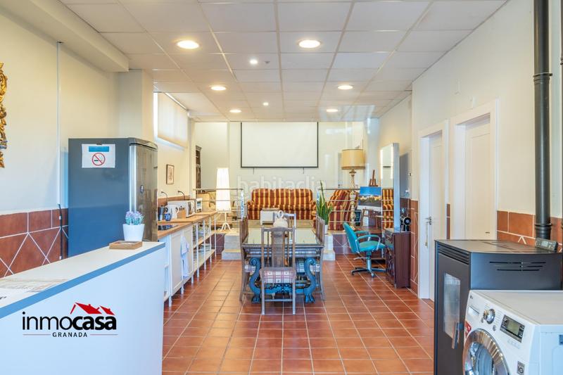 Foto b572fff3-5e3a-4376-9a4d-7a5ce6d95fdd. Chalet villa turistica para alojamiento rural por habitaciones ideal para profesionales en Zubia (La)
