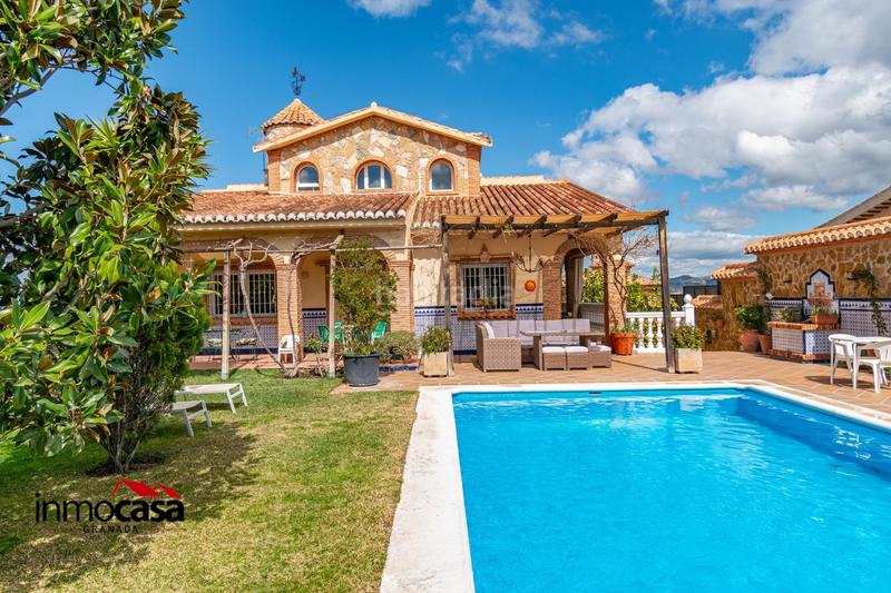 Foto db60bda7-873c-4ba6-a33a-984fec2666ff. Chalet villa turistica para alojamiento rural por habitaciones ideal para profesionales en Zubia (La)