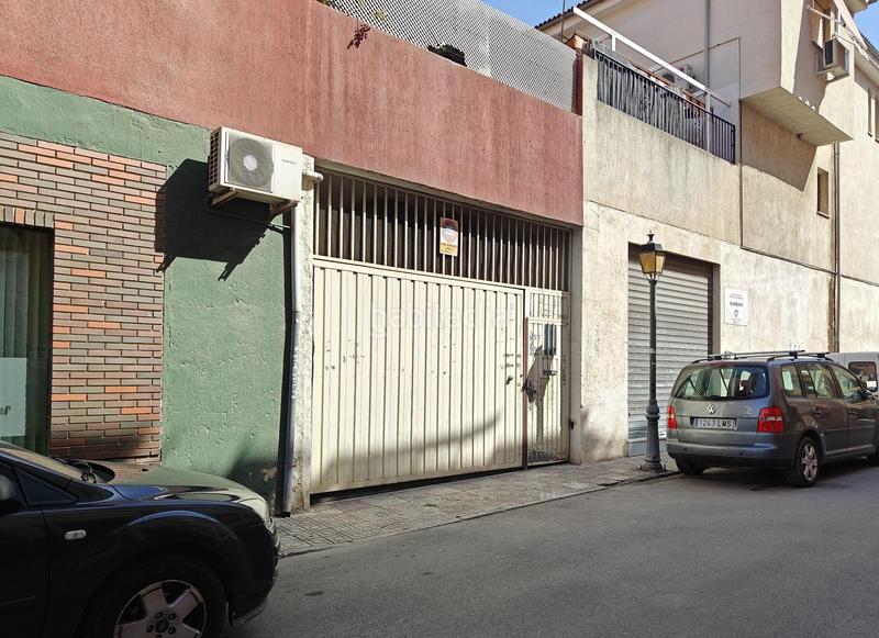 Foto deaca22f-bc4c-4935-bf08-f72cd11e6812. Parking coche en descubrimiento 1 amplia cochera cerrada con trastero en Armilla