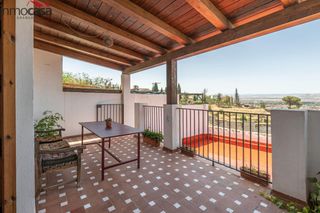 Casa  Calle veredillas de san crist�bal. Casa con vistas espectaculares en albaicin