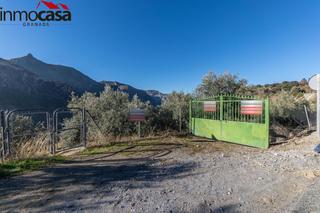 Bauernhof in Güéjar Sierra. Precioso terreno junto a guejar sierra