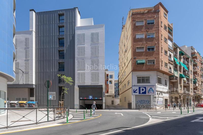 Foto 780d8070-625c-477d-9128-ff219a1a9c8c. Piso cansado de viviendas de segunda mano a reformar y bloques antiguos? por fin obra nueva . en Granada