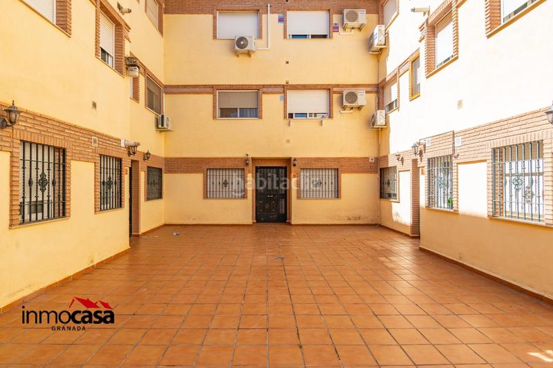 Foto 8062c5cb-ae65-4c73-9fd9-489d2def19ad. Piso en calle maria auxiliadora 5 piso 2 dormitorios con plaza de garaje en gabia en Gabias (Las)