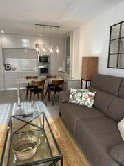 Rent Flat in San Matías - Realejo. Ponemos en alquiler una increíble vivienda en el mejor edificio