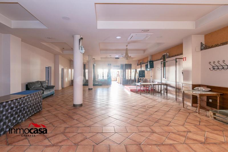 Foto c05d01fb-b99d-4d71-802a-d170f46c95cd. Nau industrial amb calefacció a Ogíjares