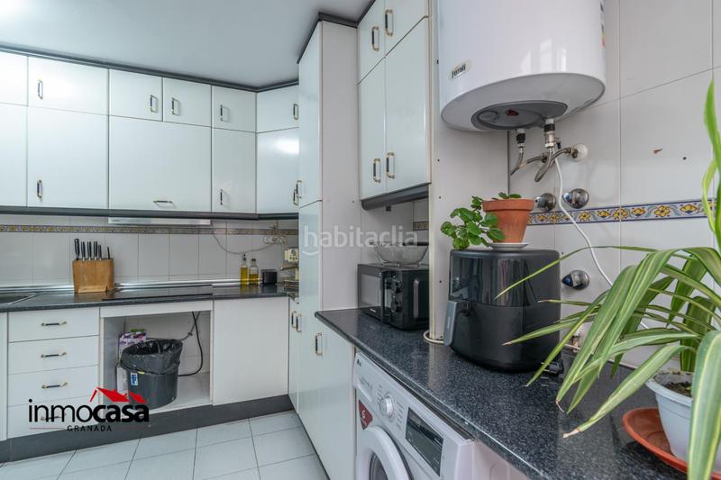 Foto 5c259579-8382-415e-ab97-c39453c07f03. Piso gran terraza, patio y luz natural en la zona más tranquila de cenes en Cenes de la Vega