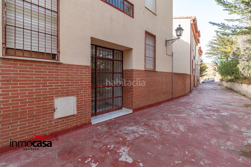 Foto 5e2521b5-75db-4289-9fbf-aedb205c780a. Piso gran terraza, patio y luz natural en la zona más tranquila de cenes en Cenes de la Vega