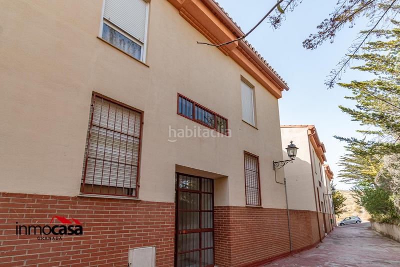 Foto b11251b2-6d5a-4a4c-a50d-058544f70c6f. Piso gran terraza, patio y luz natural en la zona más tranquila de cenes en Cenes de la Vega