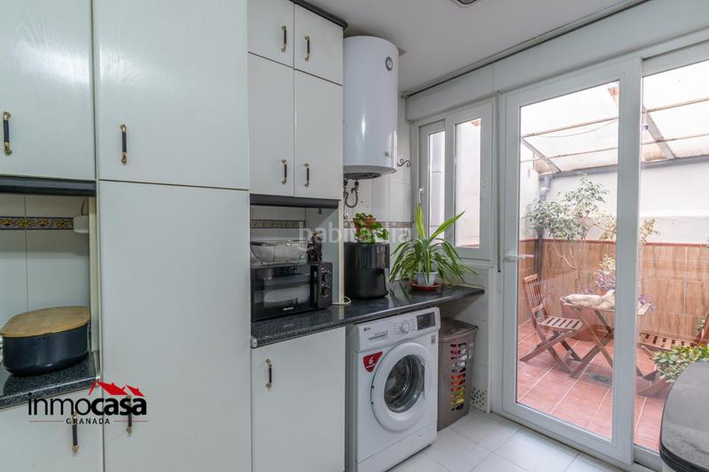 Foto d1436bcc-fa1b-4ea8-a364-21e03f05583b. Piso gran terraza, patio y luz natural en la zona más tranquila de cenes en Cenes de la Vega