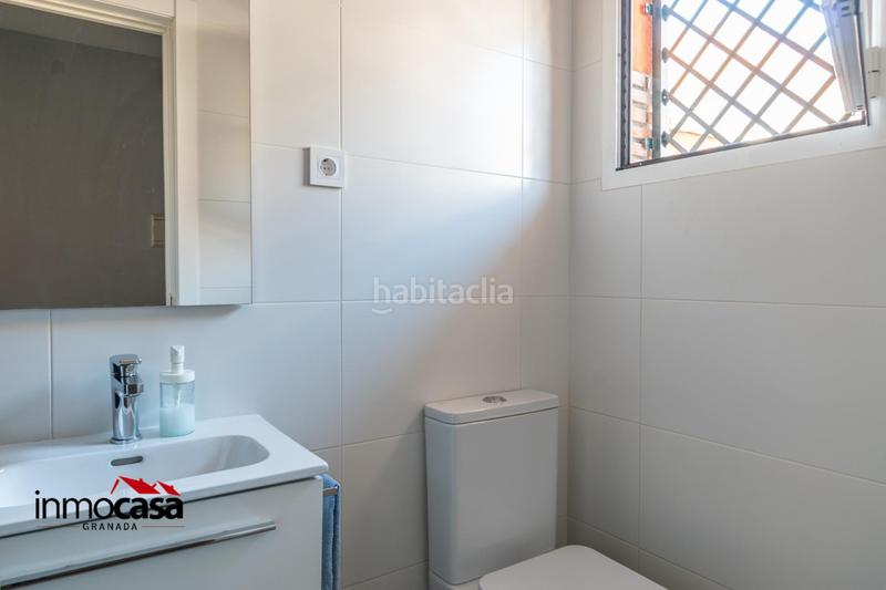 Foto 7689b6eb-88cf-4efc-8f17-73e8df7659e0. Semi detached house with parking in Avda. De los Ogíjares Armilla