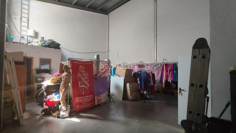 Foto 80d90aa3-02fd-4567-8986-83f9a8d3d2b2. Fabrikhalle in polígono tecnologico 158 in Ogíjares