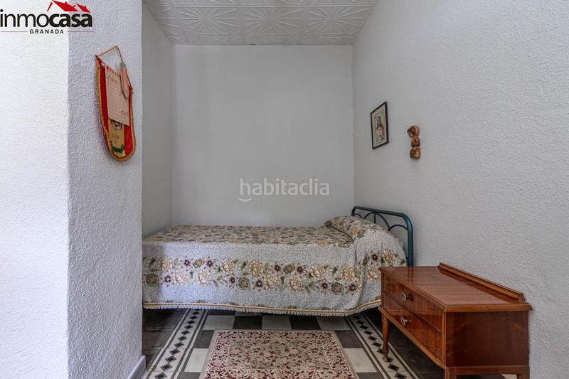 Foto cd55743b-eef2-45a2-aed0-4236bf1e27f6. Casa pareada chalet pareado para reformar en la zubia!!! en Zubia (La)