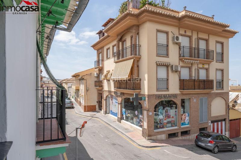 Foto e61b7511-dd32-4730-999f-c78e220afca7. Casa pareada chalet pareado para reformar en la zubia!!! en Zubia (La)