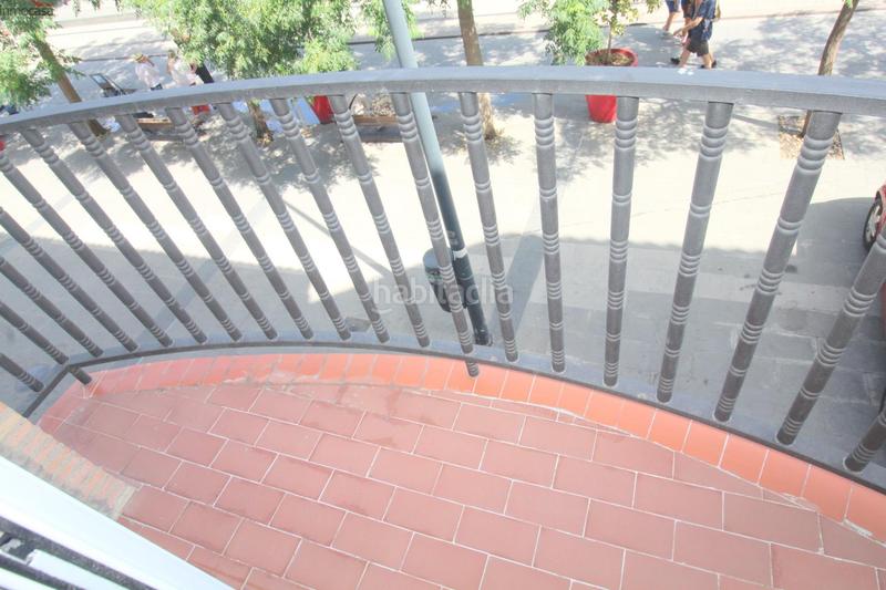 Foto 0b00f634-50e0-414e-8324-6f15741fa89d. Alquiler piso pleno centro , junto ayuntamiento, metropolitano, todos los servicios... en Armilla