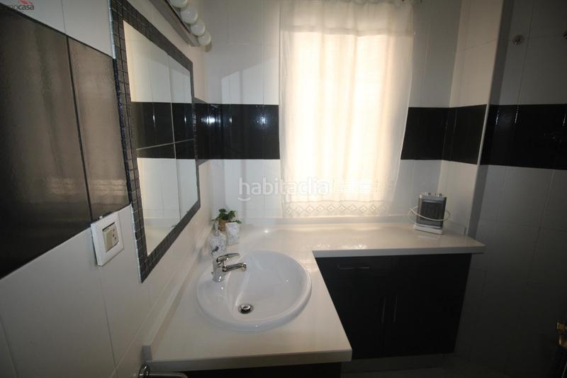 Foto 1fc532af-0fc1-4743-b592-332902a9c77e. Alquiler piso pleno centro , junto ayuntamiento, metropolitano, todos los servicios... en Armilla