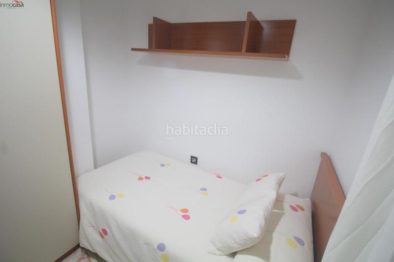 Foto 3c39df32-3945-462d-b044-03b812ff30e5. Alquiler piso pleno centro , junto ayuntamiento, metropolitano, todos los servicios... en Armilla