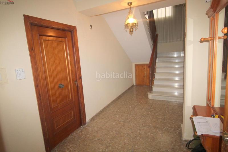 Foto 15fa1165-0388-47c1-92c6-0abba2cefa9f. Alquiler casa adosada 750 euros, cuatro dormitorios, con amplia terraza, y garaje, en Armilla