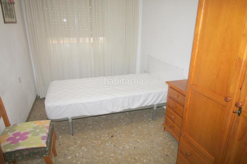 Foto 77a41ea3-55eb-484a-bc9e-17af49f6e03a. Alquiler casa adosada 750 euros, cuatro dormitorios, con amplia terraza, y garaje, en Armilla