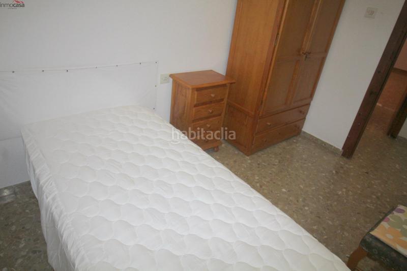 Foto 868b5af6-ba28-4a96-8b30-963c3570ef3d. Alquiler casa adosada 750 euros, cuatro dormitorios, con amplia terraza, y garaje, en Armilla