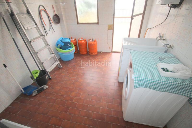 Foto c4779ad5-c1cd-47f6-aa0f-889b7bea8c7d. Lloguer casa adossada amb aparcament a San Miguel Armilla