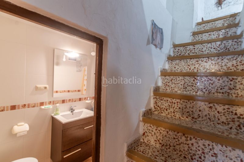 Foto af2e0db8-d9f9-43c6-b5b0-e6ea92ac6992. Masia a Válor