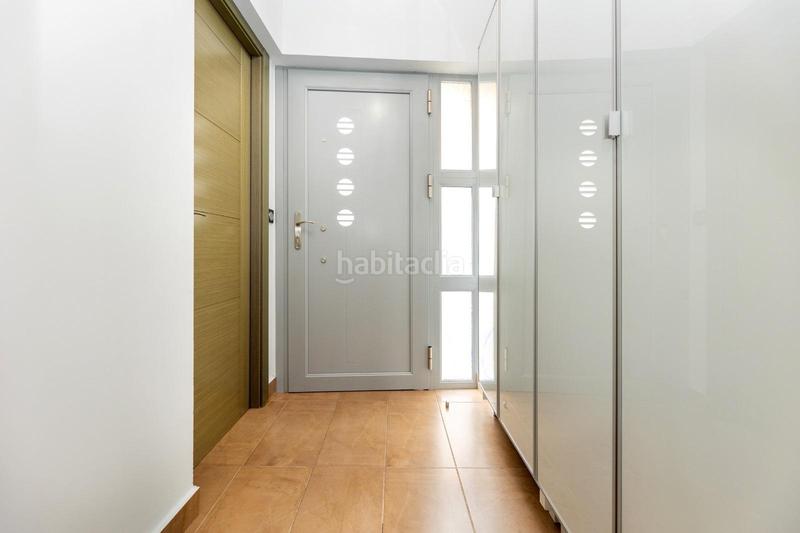 Foto d75e6022-94fe-48d5-bf91-3dfa14fe4e02. Casa con riscaldamento parcheggio in Avda. De los Ogíjares Armilla