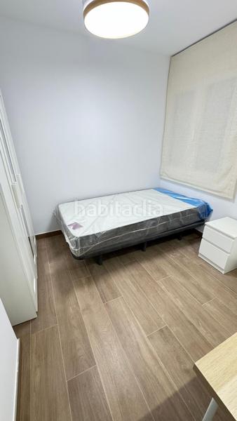 Foto 5112188a-d750-47fa-8707-3ee25304b31f. Alquiler piso se alquila piso por habitaciones en Granada