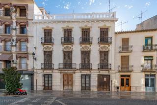 Edifici  Calle del rio. Edificio histórico en el corazón de priego de córdoba  oportunid