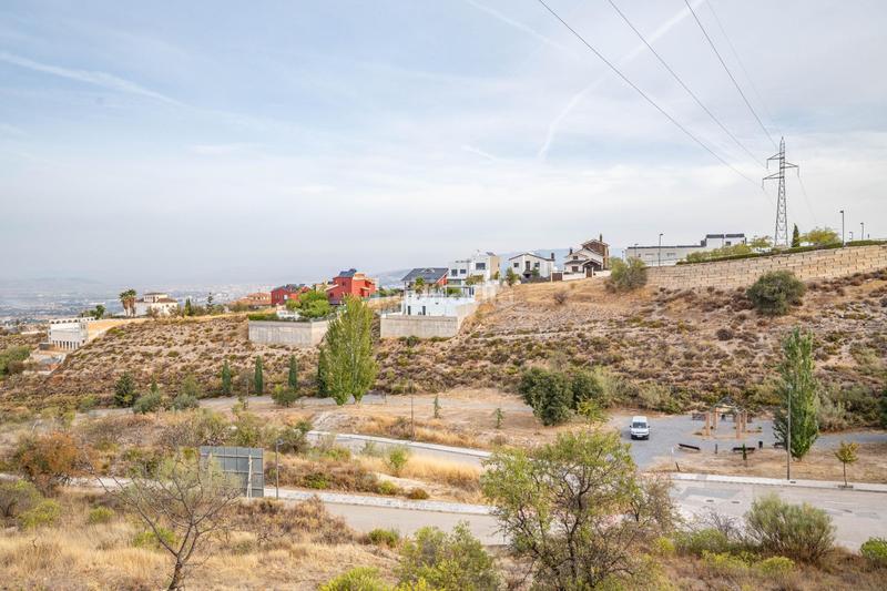 Foto 69d0028c-b38d-4dc9-8889-dbecbb76697d. Residential plot in Altos de la Zubia Zubia (La)