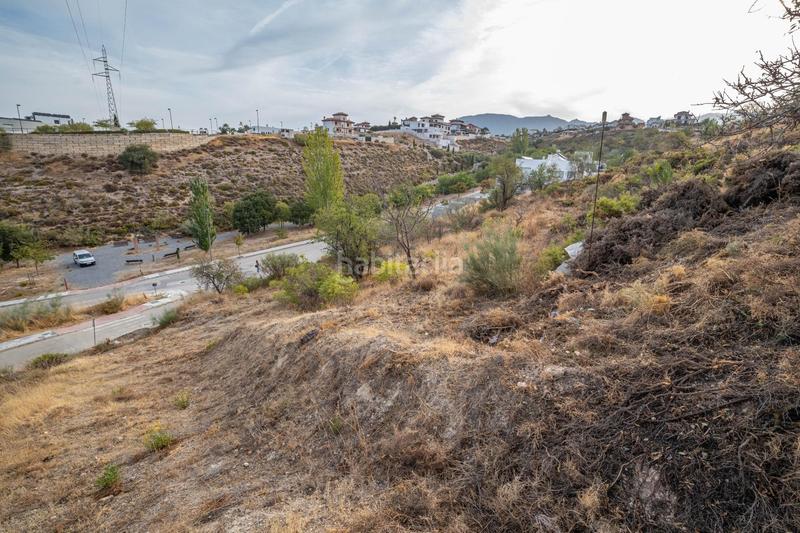 Foto db435133-f749-4af2-9d5e-a87d886e3efc. Residential plot in Altos de la Zubia Zubia (La)