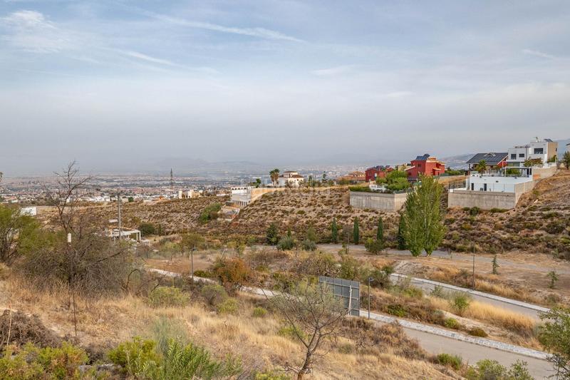 Foto e07850ad-11ed-4797-9f93-3f03996239be. Residential plot in Altos de la Zubia Zubia (La)