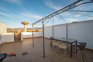 Penthouse  Calle camilo josé cela. Amplio y luminoso atico en churriana  de la vega