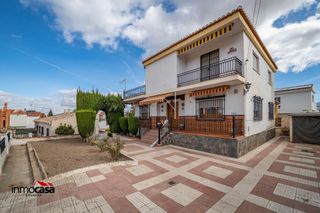 Xalet en Lopez mezquita 1. Chalet en venta en ogijares