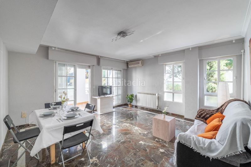 Foto b7c5a5b4-7bd8-4d15-9d1e-b627300513f8. Pis amb calefacció aparcament a Camino de los Neveros - Serrallo Granada