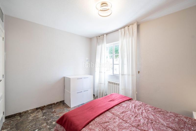 Foto f21ce724-b390-4074-bca5-128e67aa1a33. Pis amb calefacció aparcament a Camino de los Neveros - Serrallo Granada